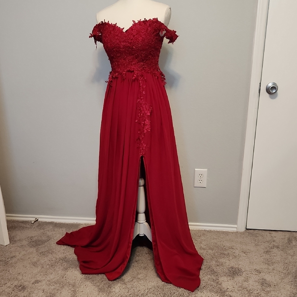 Strapless Sweetheart Gown